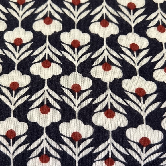 Boden Althea Petal Head Geometric Floral Keyhole 3/4 Sleeve Tee - 8 - Picture 9 of 13